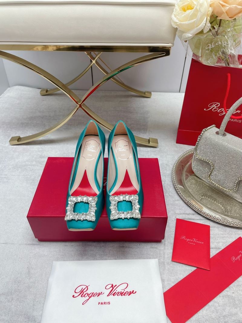 Roger Vivier flat shoes